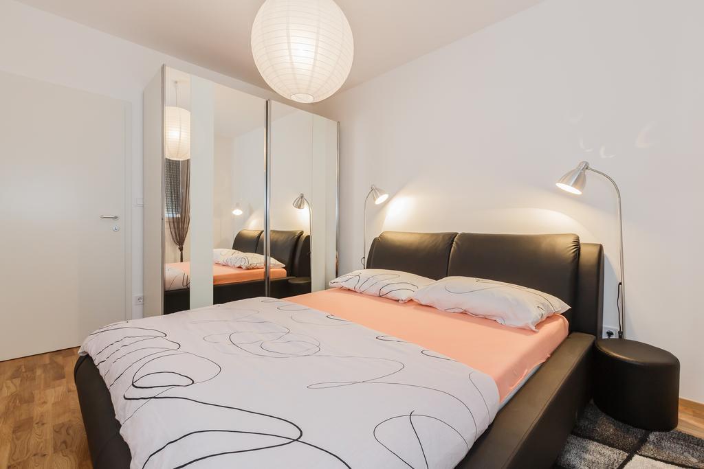 Sky Split Apartment Dış mekan fotoğraf