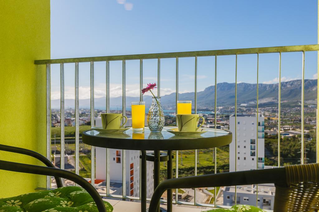 Sky Split Apartment Dış mekan fotoğraf