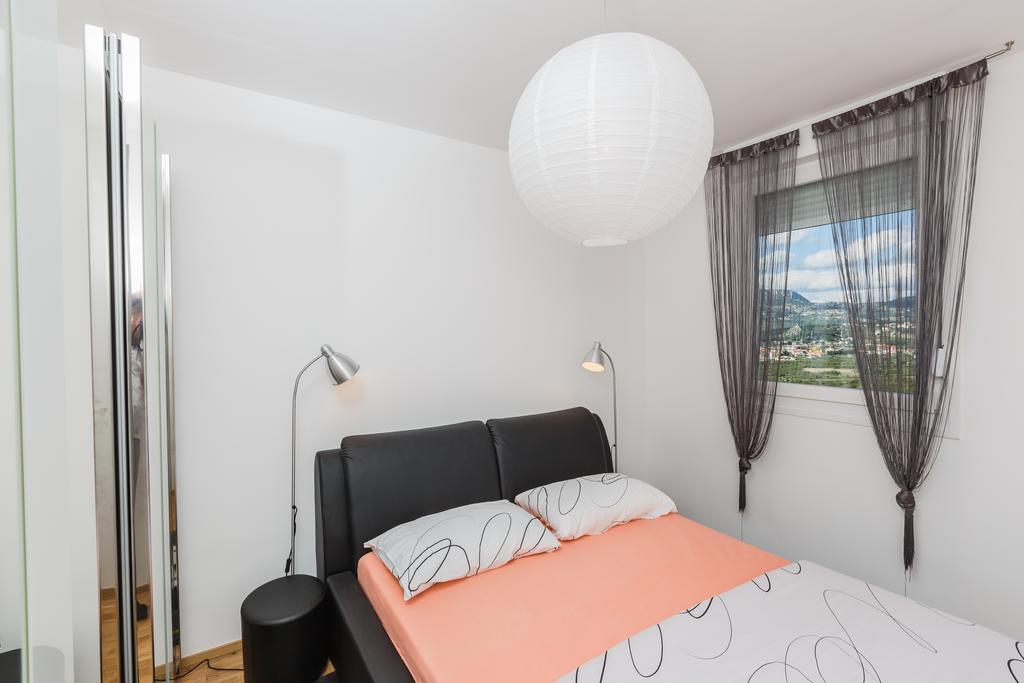 Sky Split Apartment Dış mekan fotoğraf
